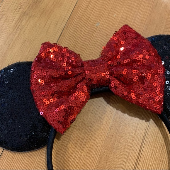 Disney Minnie Mouse Ears Headband - Picture 2 of 2
